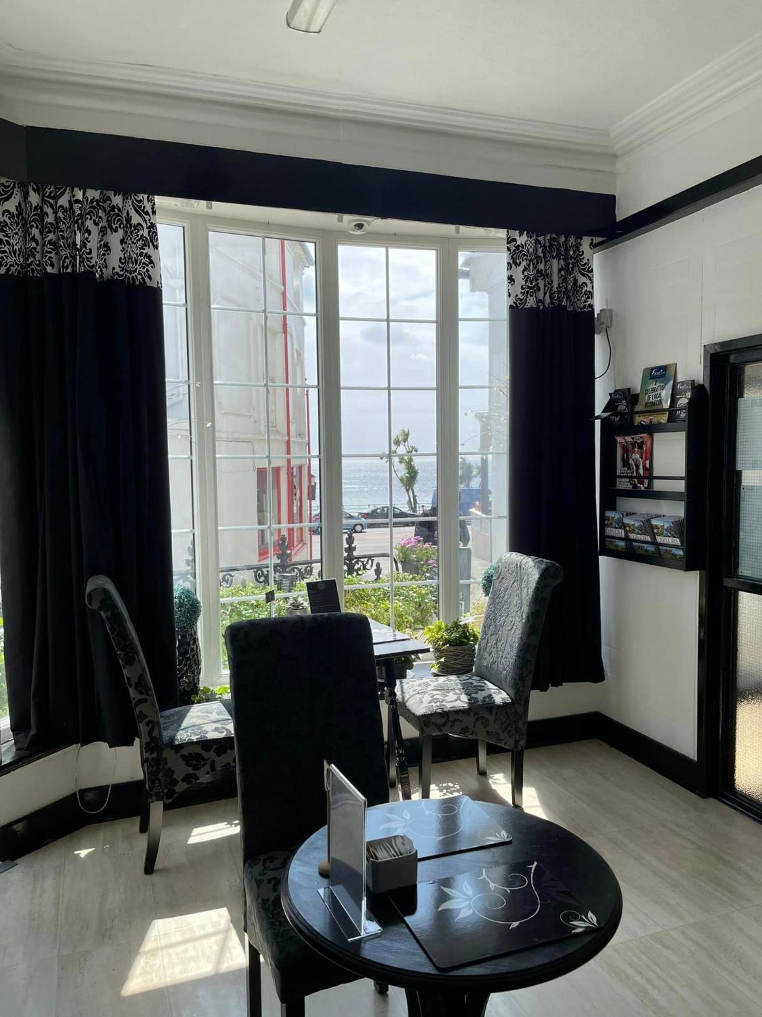 Edelweiss Guest House Douglas Εξωτερικό φωτογραφία