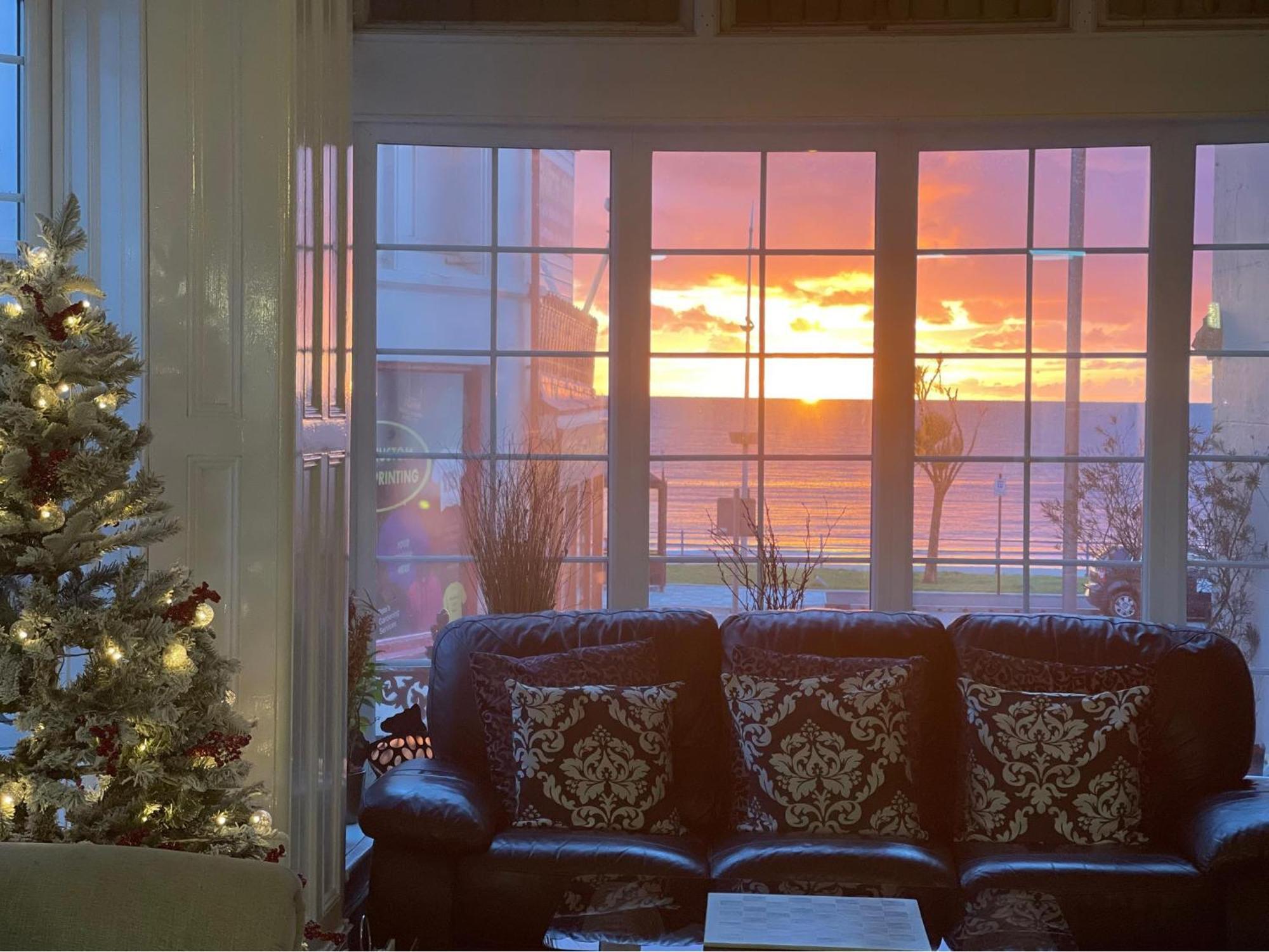 Edelweiss Guest House Douglas Εξωτερικό φωτογραφία