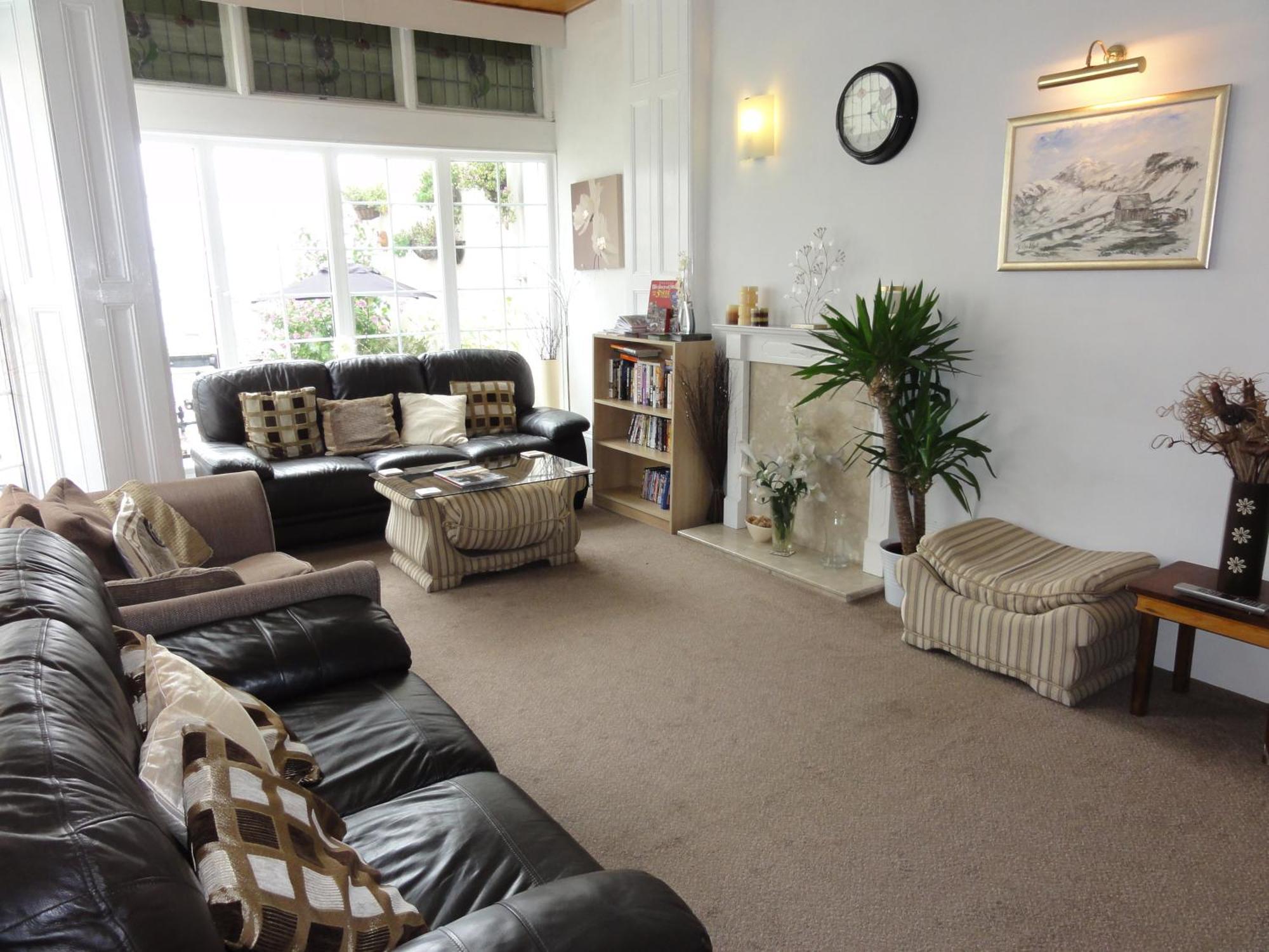 Edelweiss Guest House Douglas Εξωτερικό φωτογραφία