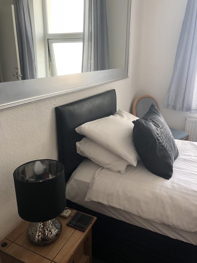 Edelweiss Guest House Douglas Εξωτερικό φωτογραφία